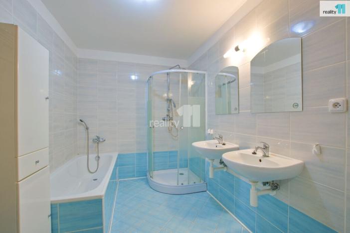 Prodej bytu 3+1, Liberec - Liberec XXIII-Doubí, Dubice, 97 m2