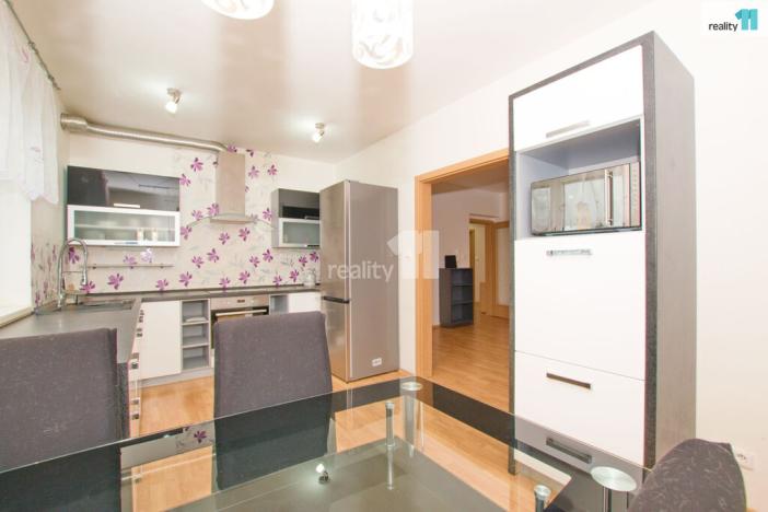 Prodej bytu 3+1, Liberec - Liberec XXIII-Doubí, Dubice, 97 m2