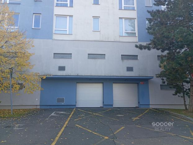 Prodej garážového stání, Praha - Hostivař, Přeštická, 13 m2
