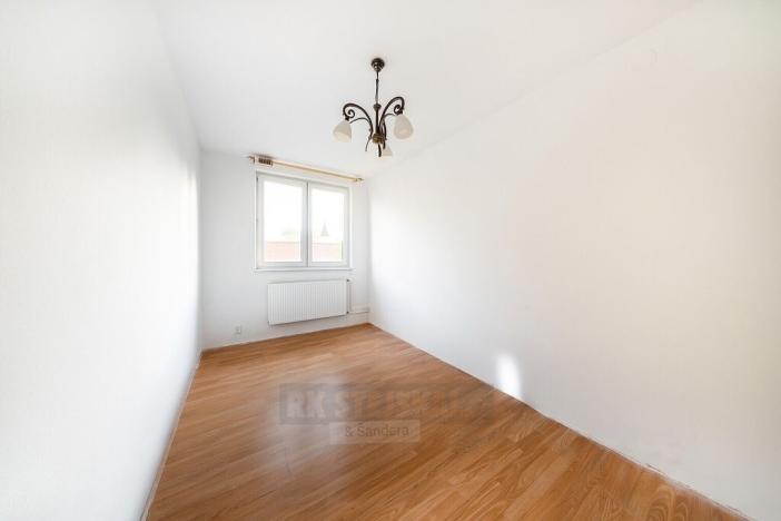 Prodej bytu 3+1, Lišov - Hůrky, 78 m2