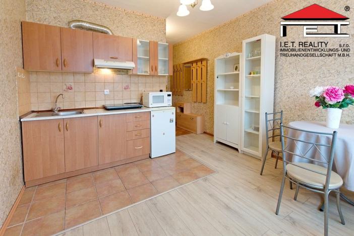 Pronájem bytu 2+kk, Praha - Háje, Starobylá, 38 m2