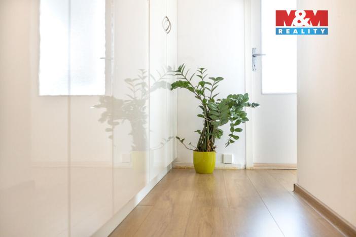 Prodej bytu 3+1, Praha - Hlubočepy, Lohniského, 63 m2