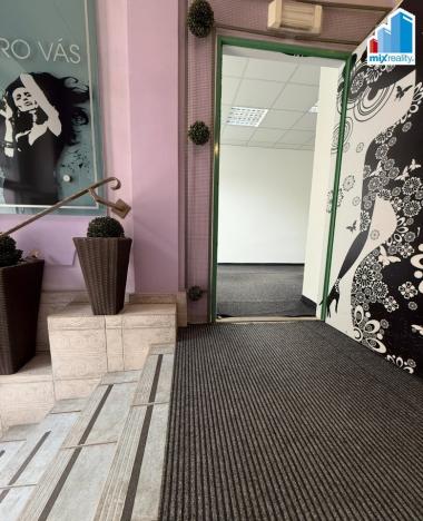 Pronájem obchodního prostoru, Plzeň, Koterovská, 70 m2