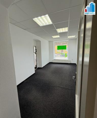 Pronájem obchodního prostoru, Plzeň, Koterovská, 70 m2