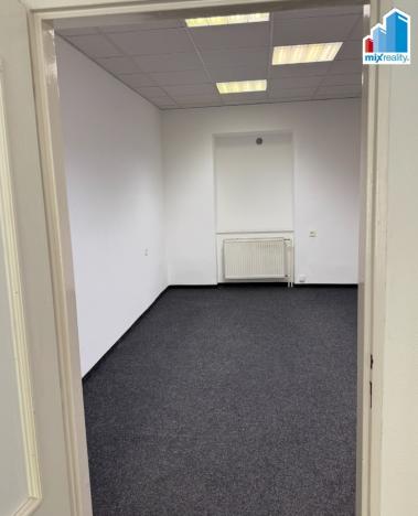 Pronájem obchodního prostoru, Plzeň, Koterovská, 70 m2