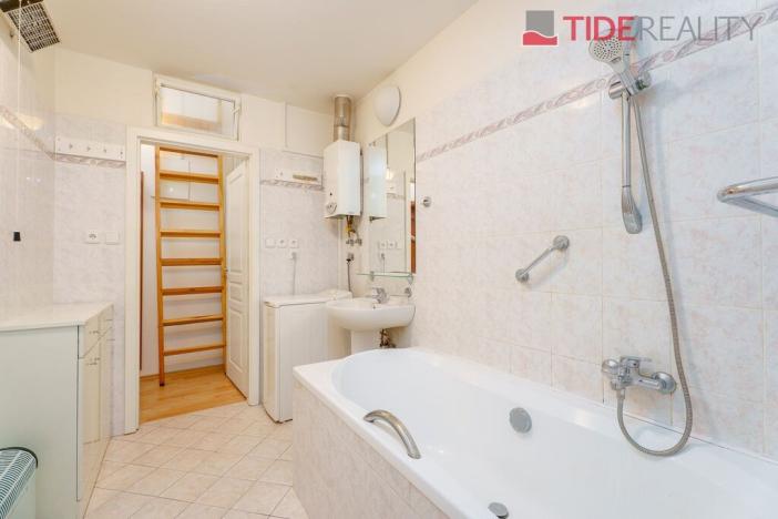 Prodej bytu 3+1, Praha, Senovážné náměstí, 95 m2