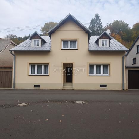 Prodej rodinného domu, Jáchymov, Na Valech, 200 m2