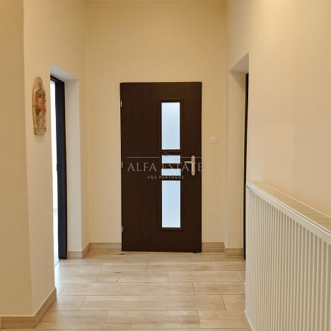 Prodej rodinného domu, Jáchymov, Na Valech, 200 m2