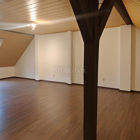 Prodej rodinného domu, Jáchymov, Na Valech, 200 m2