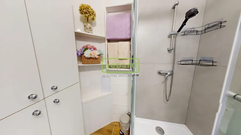 Prodej bytu 2+1, Teplice, Svojsíkova, 53 m2