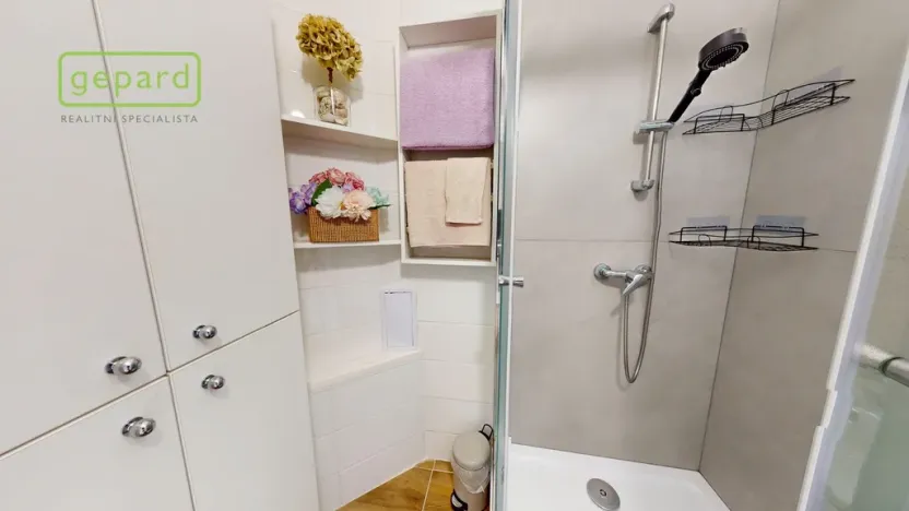 Prodej bytu 2+1, Teplice, Svojsíkova, 53 m2