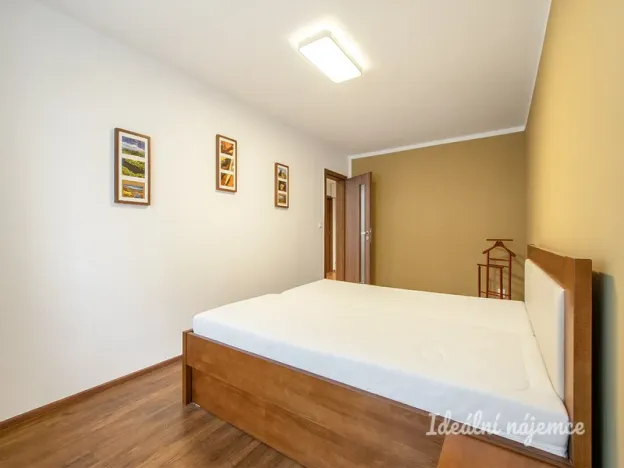 Pronájem bytu 3+kk, Praha - Žižkov, V zahrádkách, 74 m2