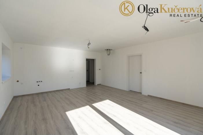 Prodej rodinného domu, Černá Hora, 99 m2