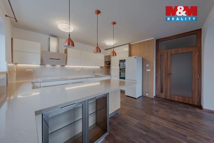 Prodej rodinného domu, Dolní Lhota, Lomená, 315 m2