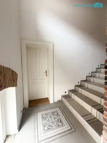 Prodej bytu 1+kk, Mariánské Lázně, Hlavní třída, 31 m2