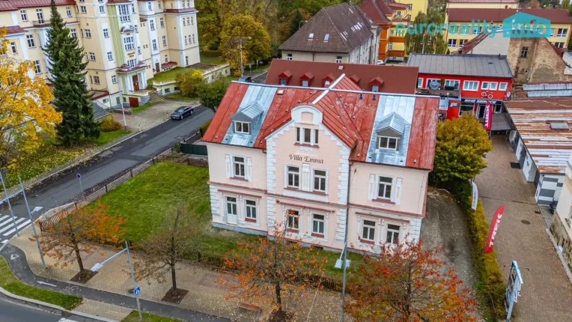 Prodej bytu 2+kk, Mariánské Lázně, Hlavní třída, 47 m2