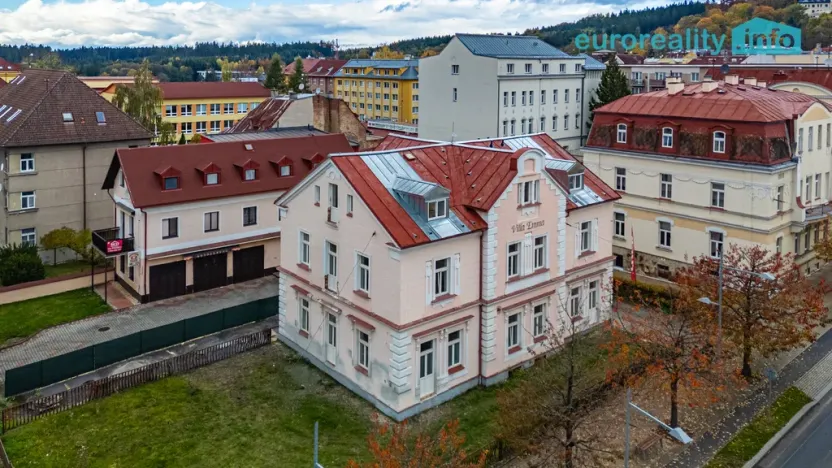 Prodej bytu 2+kk, Mariánské Lázně, Hlavní třída, 47 m2