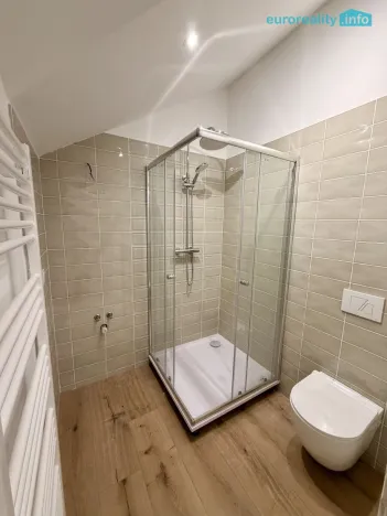 Prodej bytu 1+kk, Mariánské Lázně, Hlavní třída, 32 m2