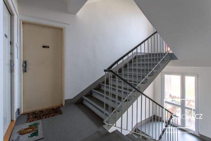 Pronájem bytu 2+1, Praha - Malešice, Počernická, 53 m2