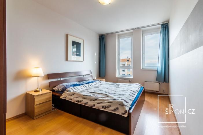 Pronájem bytu 2+kk, Praha - Řepy, Skuteckého, 52 m2