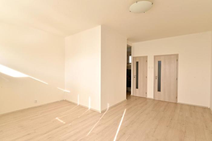 Pronájem bytu 1+kk, Praha - Krč, Obětí 6. května, 40 m2