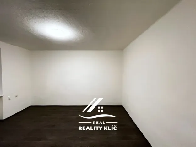 Pronájem bytu 1+1, Ostrava, Čujkovova, 35 m2