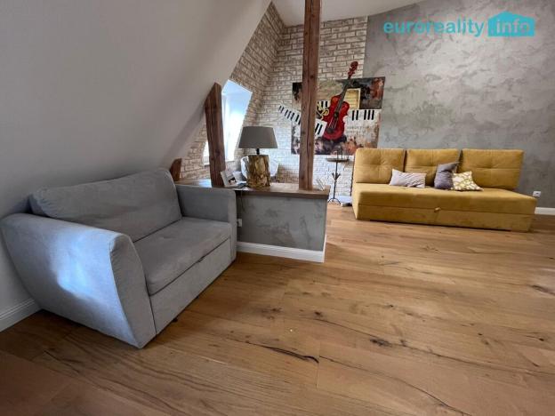 Prodej bytu 2+1, Mariánské Lázně, Anglická, 156 m2