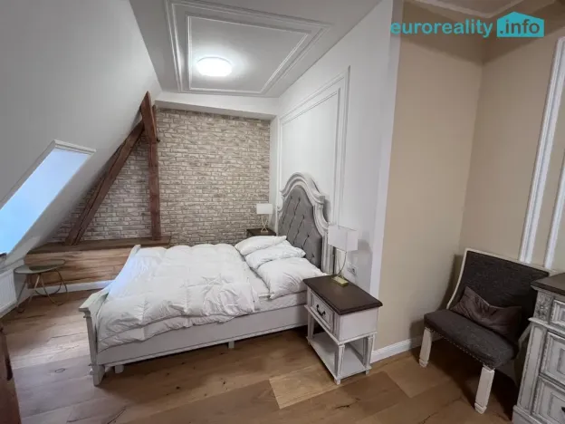 Prodej bytu 2+1, Mariánské Lázně, Anglická, 156 m2