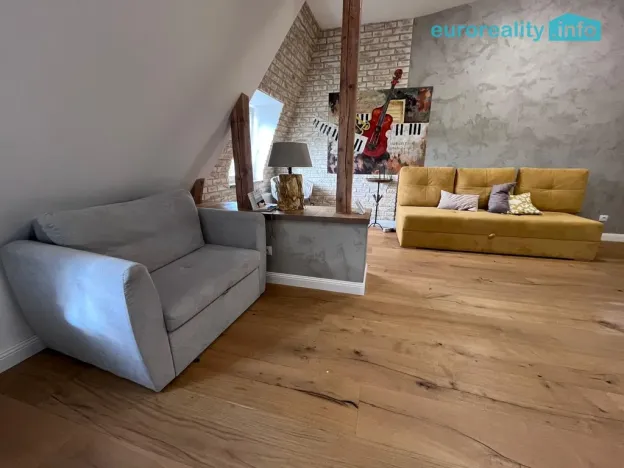 Prodej bytu 2+1, Mariánské Lázně, Anglická, 156 m2