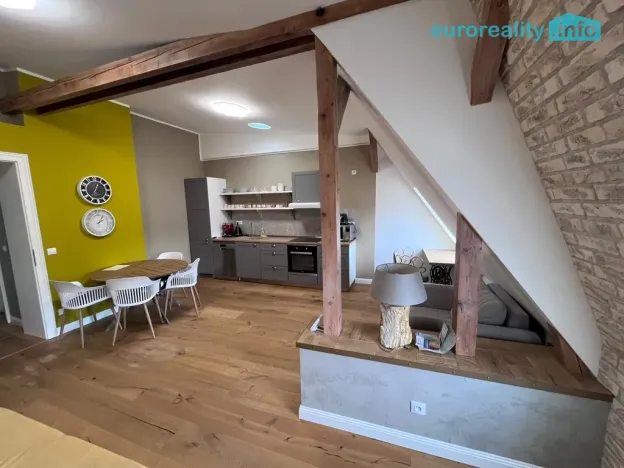 Prodej bytu 2+1, Mariánské Lázně, Anglická, 156 m2