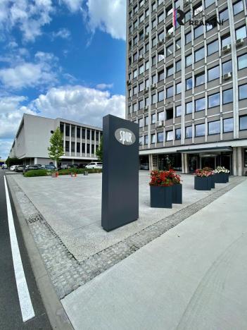 Pronájem kanceláře, Zlín - Louky, třída Tomáše Bati, 550 m2