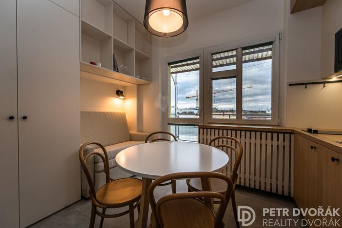 Prodej bytu 1+kk, Praha - Nové Město, Opletalova, 27 m2