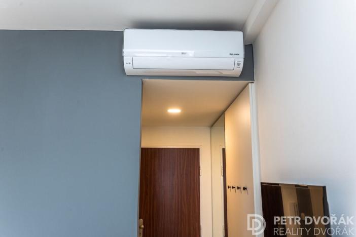 Prodej bytu 1+kk, Praha - Nové Město, Opletalova, 27 m2