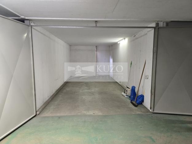 Pronájem garáže, Praha, Nušlova, 18 m2