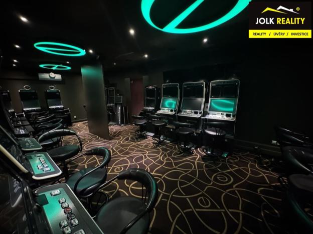 Pronájem obchodního prostoru, Opava, Horní náměstí, 86 m2