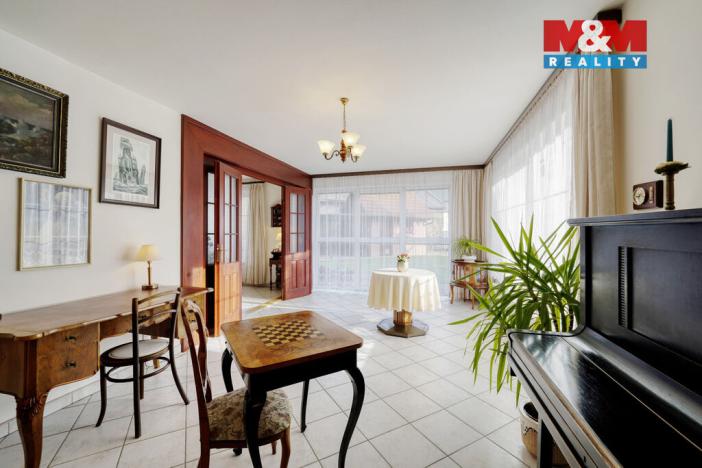 Prodej rodinného domu, Veleň - Mírovice, Na návsi, 478 m2