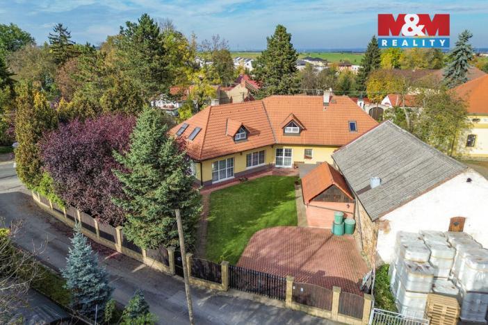 Prodej rodinného domu, Veleň - Mírovice, Na návsi, 478 m2