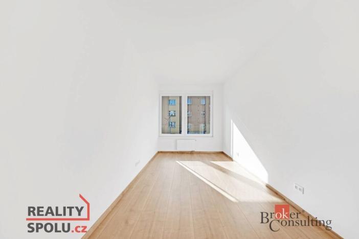 Pronájem bytu 2+kk, Praha - Vysočany, Kolbenova, 53 m2