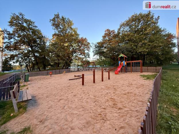 Pronájem bytu 1+1, Jirkov, Na Borku, 40 m2