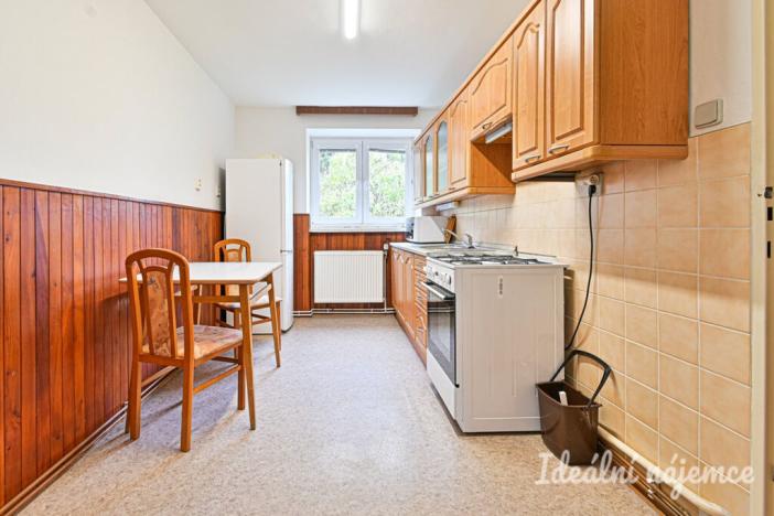 Pronájem bytu 2+1, Kuřim, nám. Osvobození, 58 m2