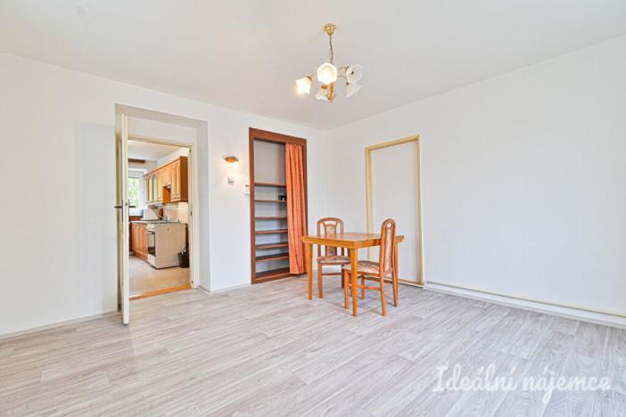 Pronájem bytu 2+1, Kuřim, nám. Osvobození, 58 m2