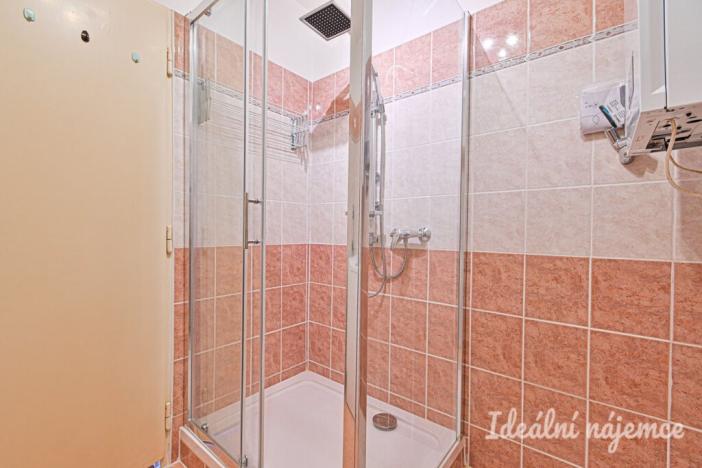 Pronájem bytu 2+1, Kuřim, nám. Osvobození, 58 m2