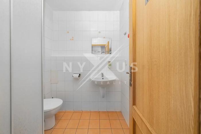 Pronájem kanceláře, Praha - Holešovice, Bubenská, 84 m2