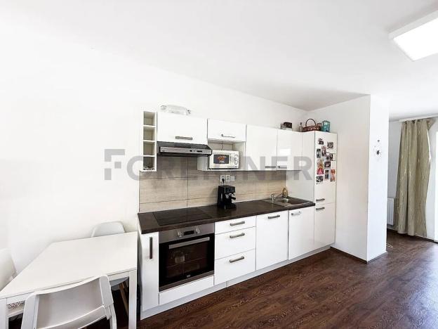 Pronájem bytu 2+kk, Brno, Bratislavská, 66 m2