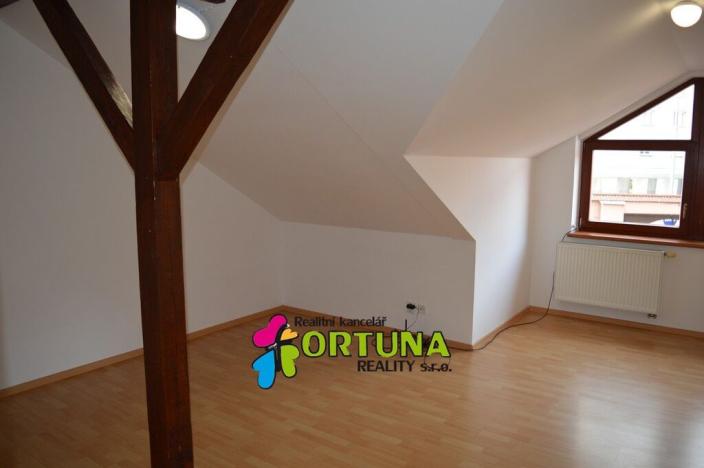 Pronájem bytu 2+1, České Budějovice - České Budějovice 3, Pražská tř., 70 m2