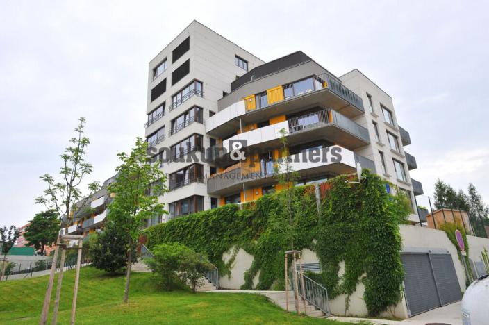 Pronájem bytu 3+kk, Praha, Devonská, 60 m2