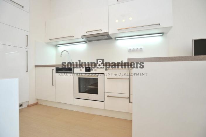 Pronájem bytu 3+kk, Praha, Devonská, 60 m2