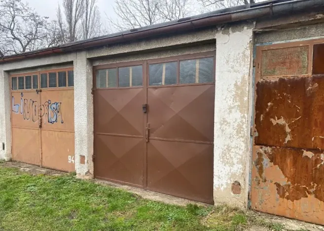 Prodej garáže, Praha, 18 m2