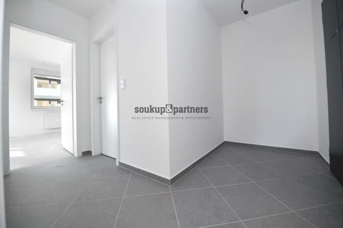 Prodej bytu 2+kk, Praha - Prosek, Čakovická, 52 m2