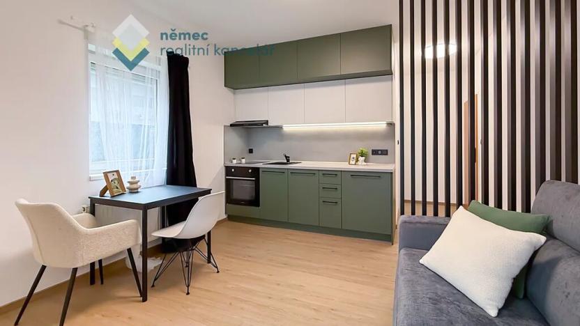 Prodej bytu 1+kk, Šestajovice, Revoluční, 19 m2